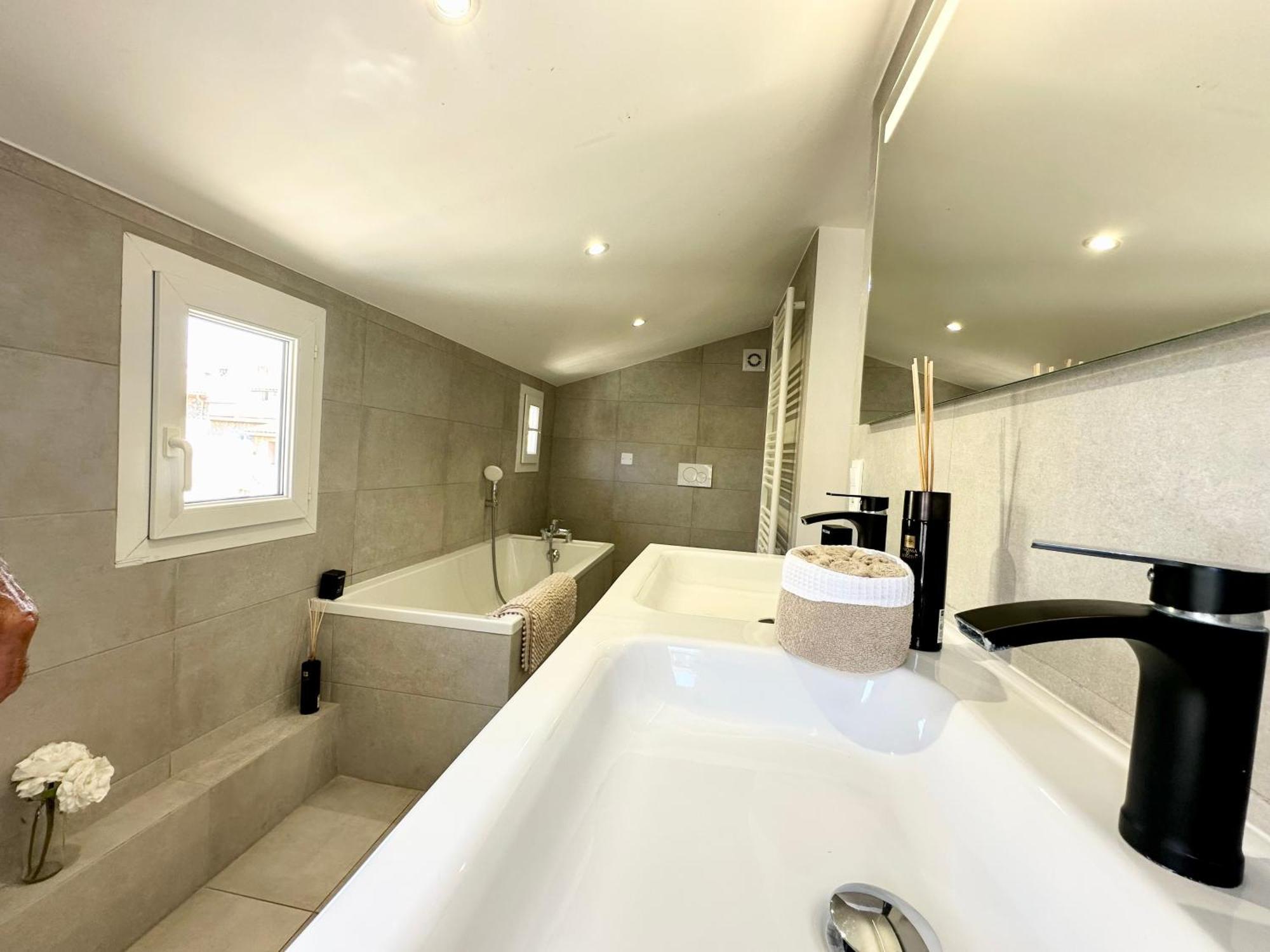 Gorgeous Brand New 2 Bedrooms Antibes Eksteriør bilde