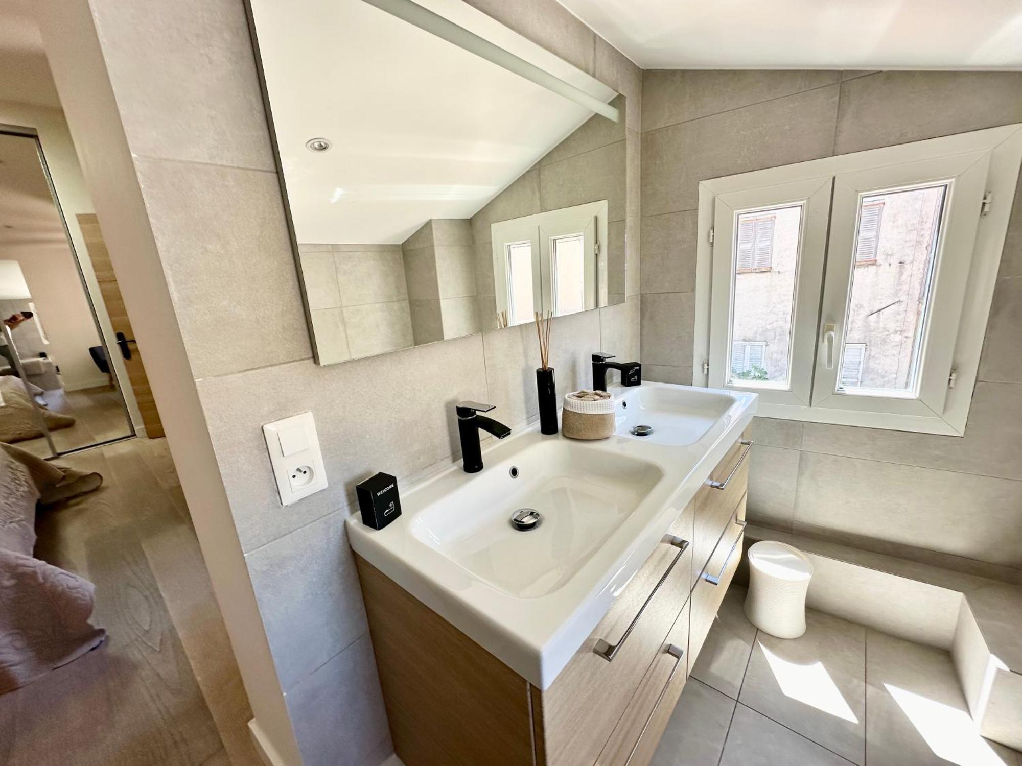 Gorgeous Brand New 2 Bedrooms Antibes Eksteriør bilde